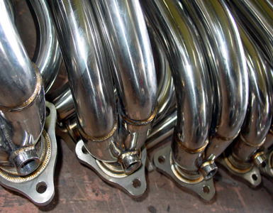 Full of SS flange,more bright and more stable,such as the above pic.
we can supply 2 types of flange,full of SS or mild steel
